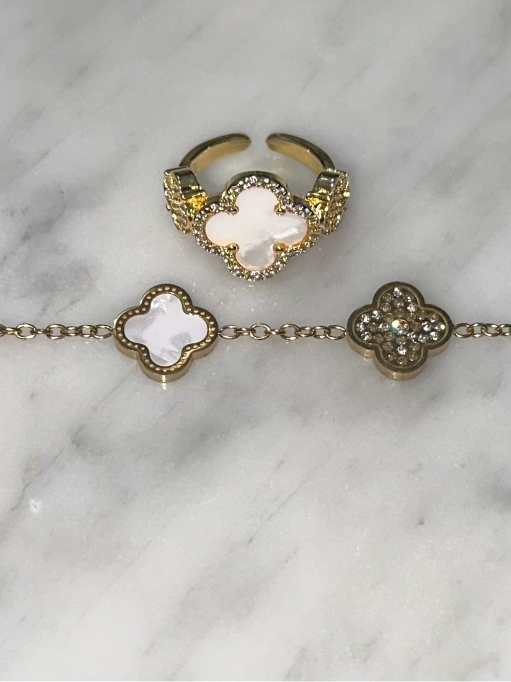 Gold Clover Mother-of-Pearl Ring and Bracelet Set - White